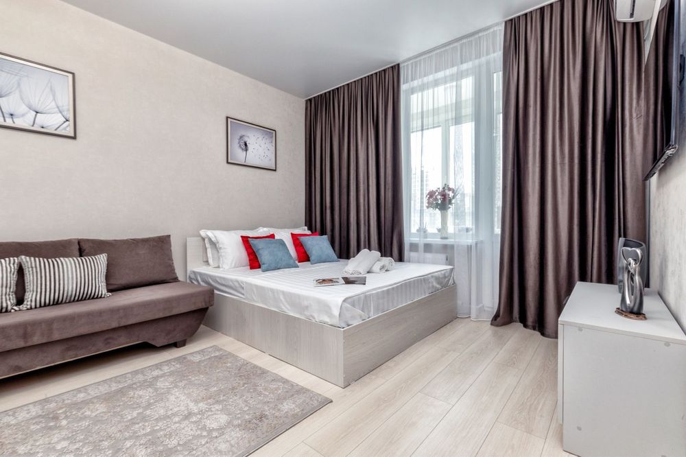 Двухспальная кровать, в отличном состояний