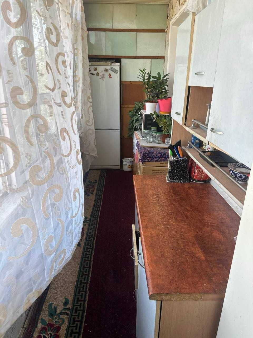 СРОЧНО !! Продается квартира в Яшнабаде 2/4/4 ( 54 кв/м ) Авиасозлар 2