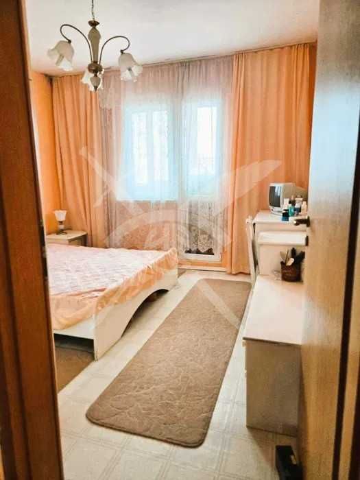 Продава се Тристаен апартамент в Бургас, Братя Миладинови - 92 кв.м за 1837 €/кв.м - Снимка #3
