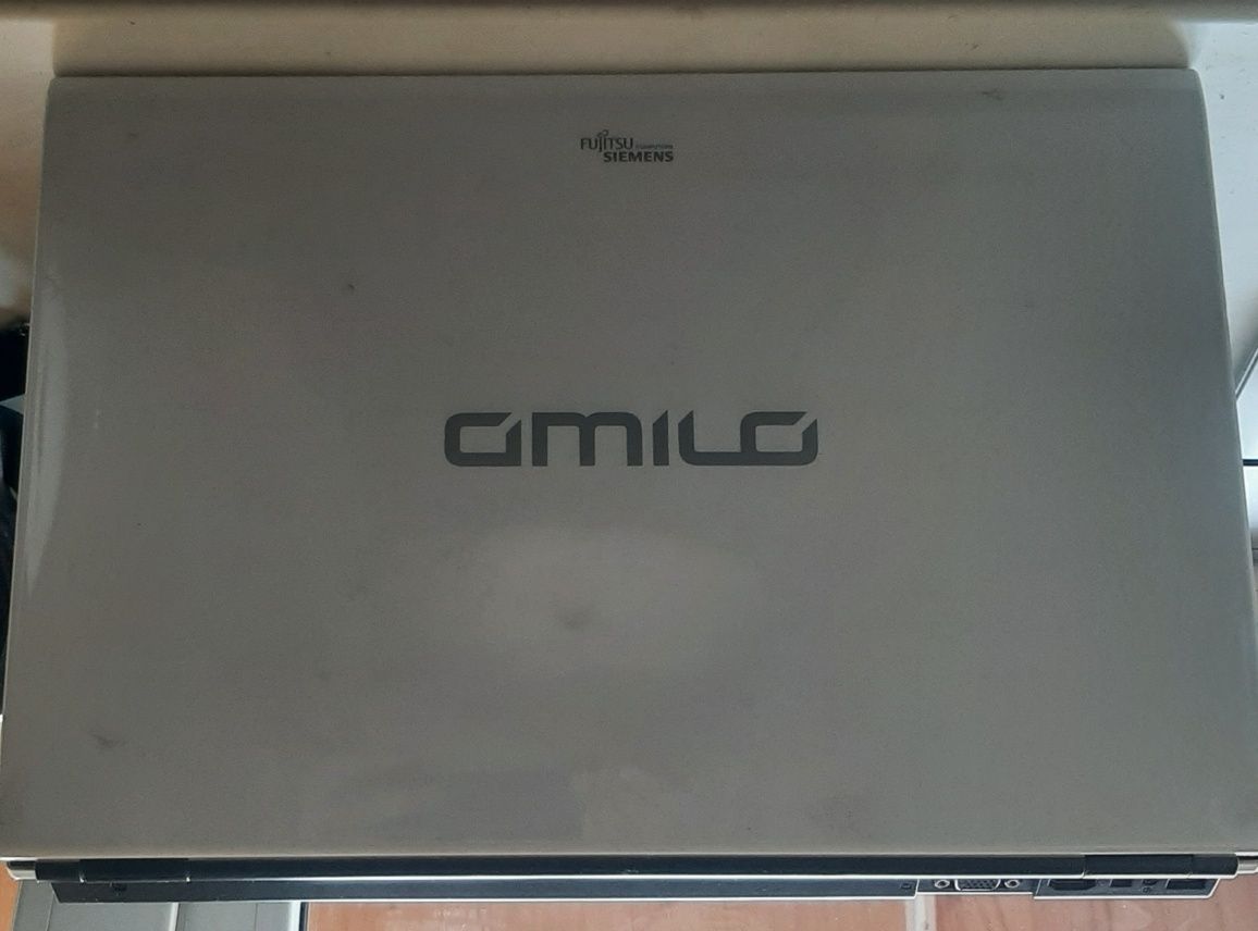 Fujitsu Siemens AMILO