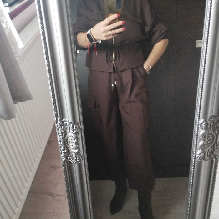 Кафяв дамски комплект и дънки- нови