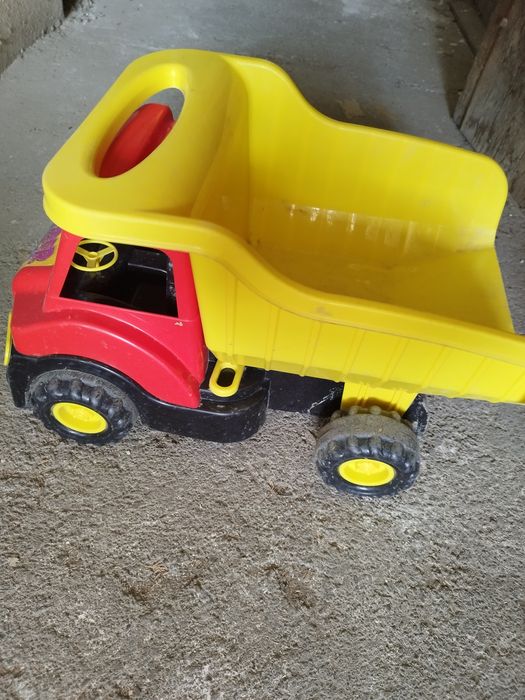 Детско камионче ***