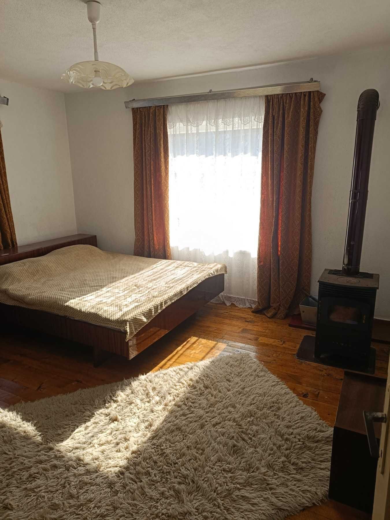 Продавам къща в село Хвойна