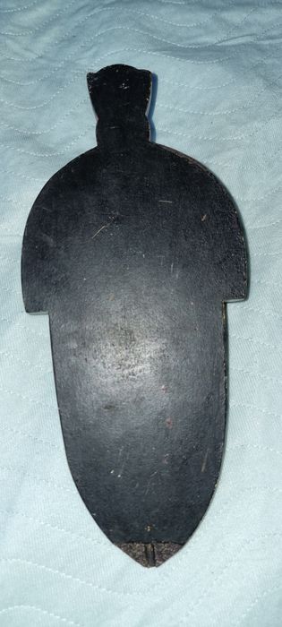 Masca africana din lemn de abanos