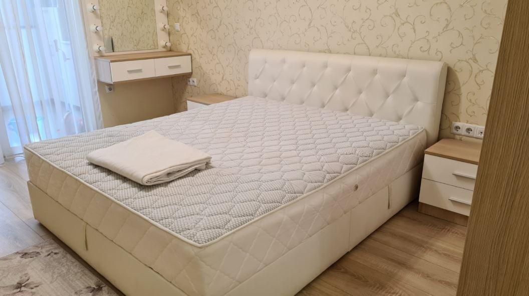 Дава се под наем Двустаен апартамент в Варна, Цветен квартал - 60 кв.м за 550 € - Снимка #3