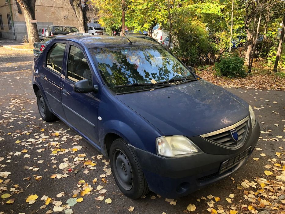Dezmembrez Dacia Logan albastru 2006 1,4 MPI