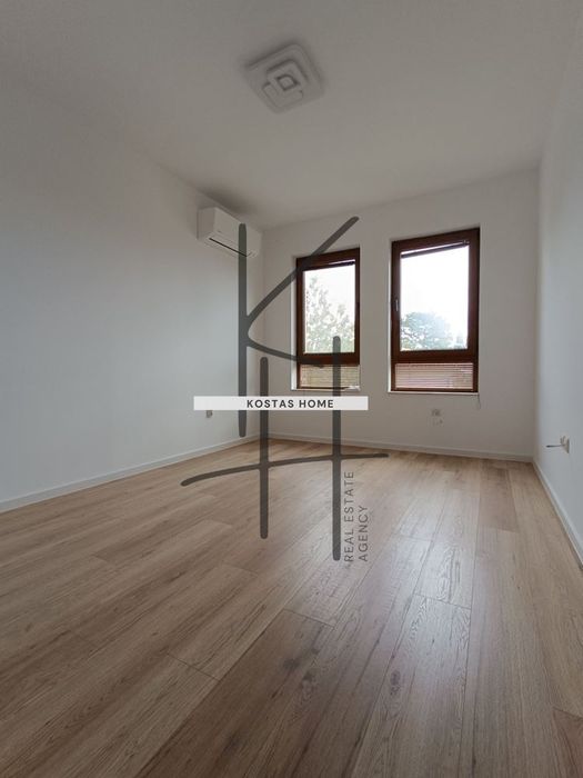 Продава се Тристаен апартамент в Варна, м-т Траката - 100 кв.м за 2280 €/кв.м - Снимка #11