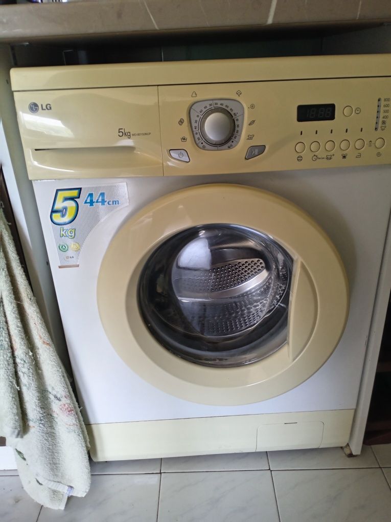 Пералня LG Wd-80150NUP