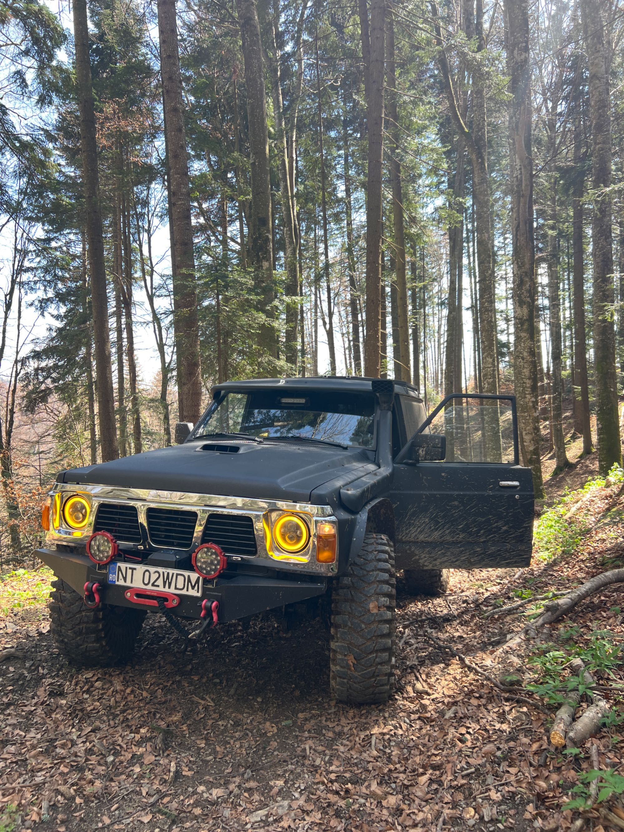 Nissan Patrol Y60 Autoutilitară