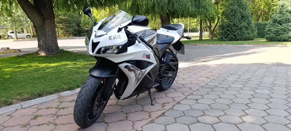 Продам мотоцикл Honda