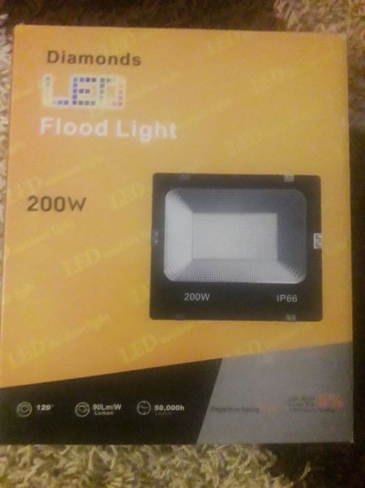 Proiector LED 200W , 400W