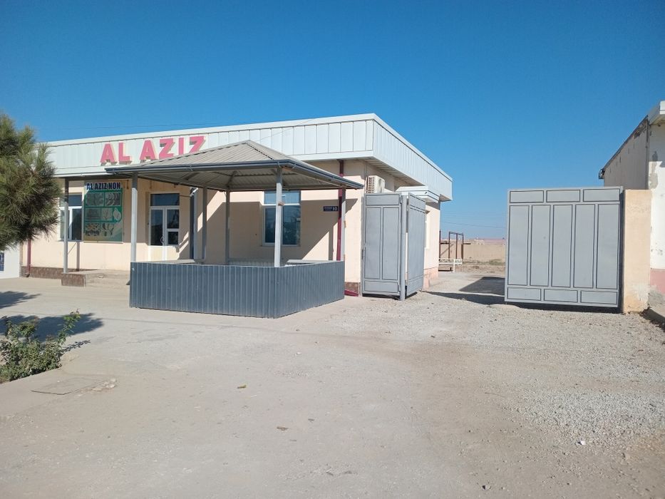 Bino sotiladi 16 sotix trassa chetida