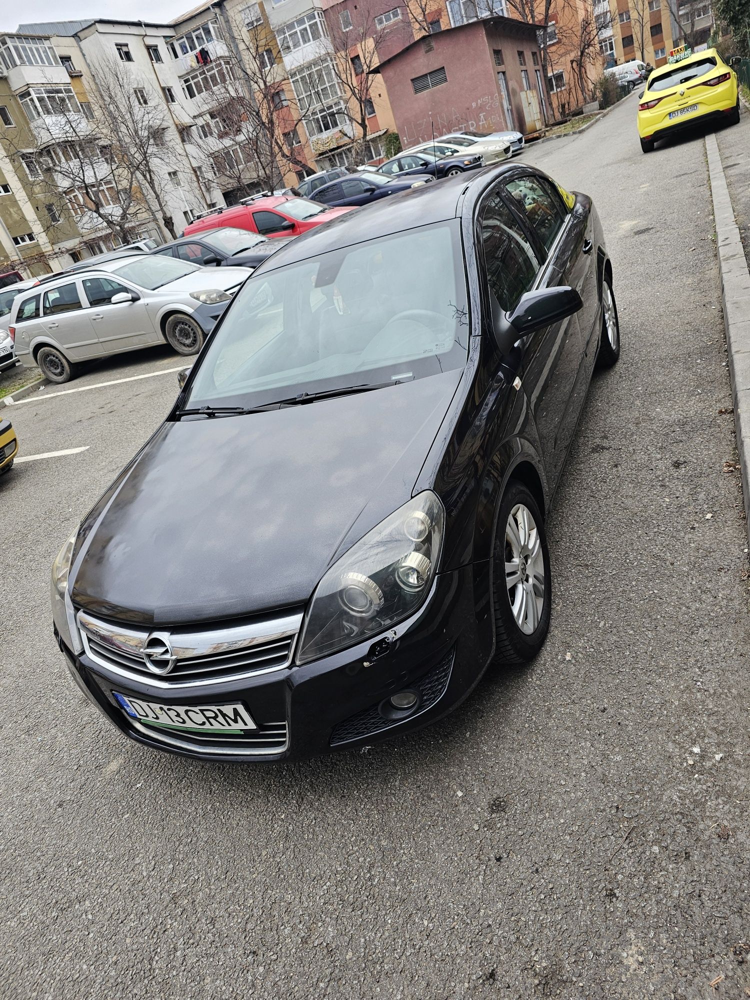 Opel Astra H negru