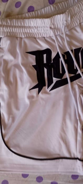 Pantaloni albi losangeles cu puțin negru