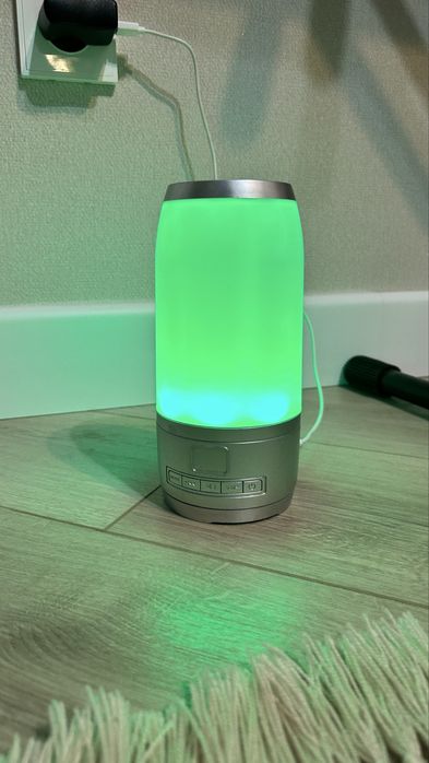 Продам Bluetooth колонку
