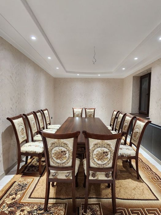 Просторный дом с участком 7 соток в центре Кибрая