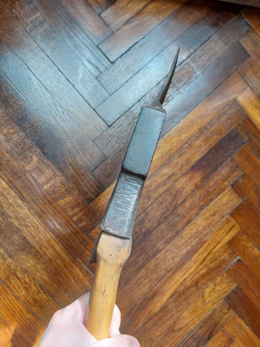 Topor Vechi piesa de colectie sau folosinta!
