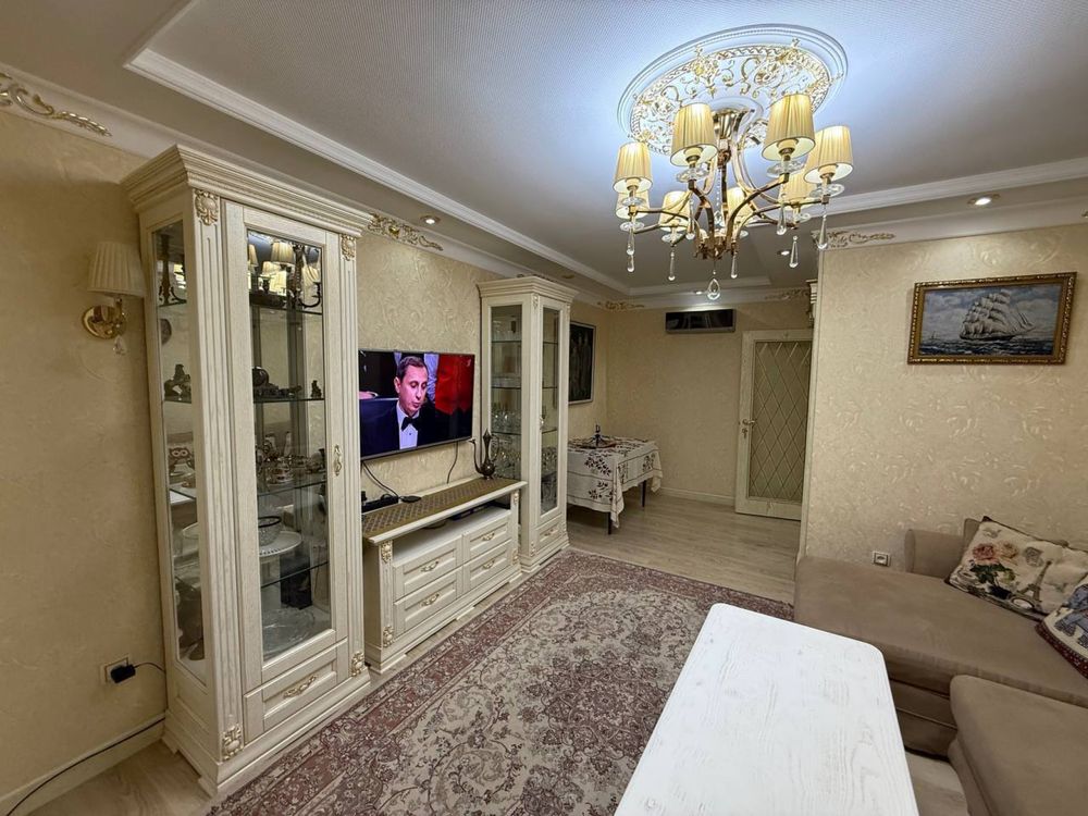 Продаётся Квартира на Ц-1 3х комнатная
