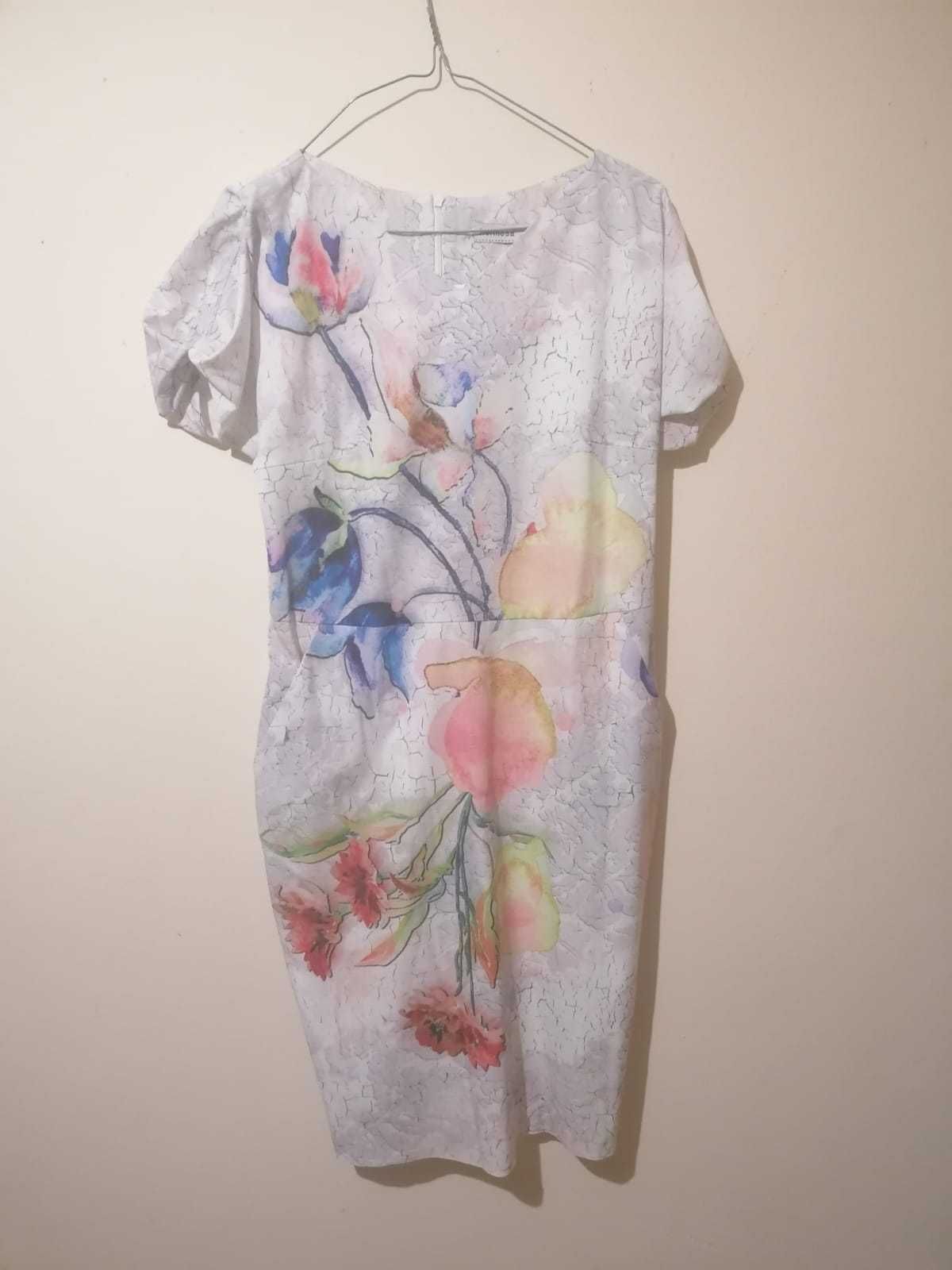 Rochie cu aspesct floral Marimea 40