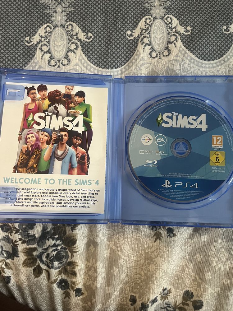 Игра за playstation4 .The sims 4