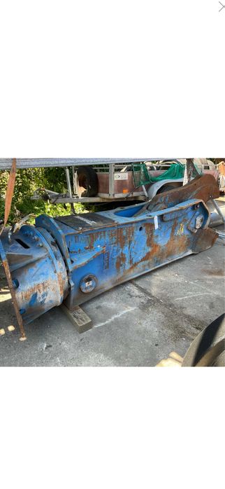 Foarfeca hidraulica pentru taiat fier intre 1,8 si 6T