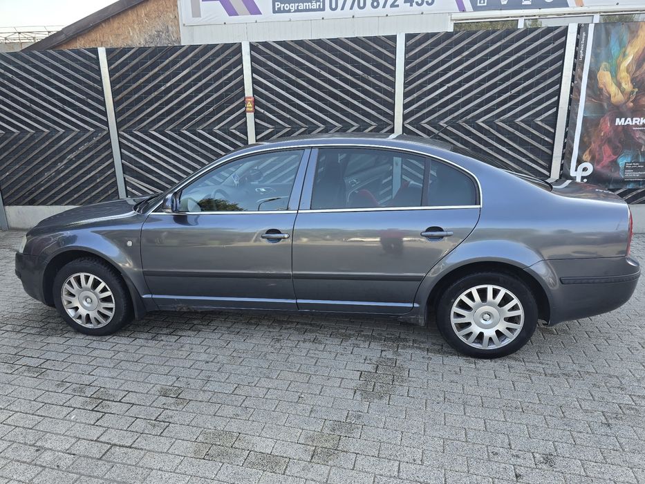 Skoda Superb autoturism în stare bună de funcționare  stop pretențioși