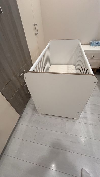 Детска дървена кошара с матрак