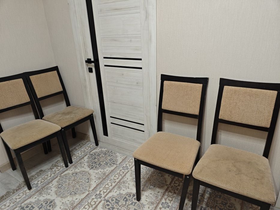 Продаются б/у стулья 4 шт