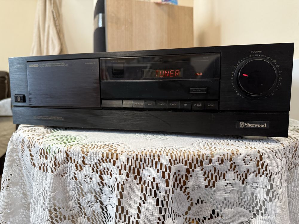 Sherwood AI-1210R Стерео усилвател