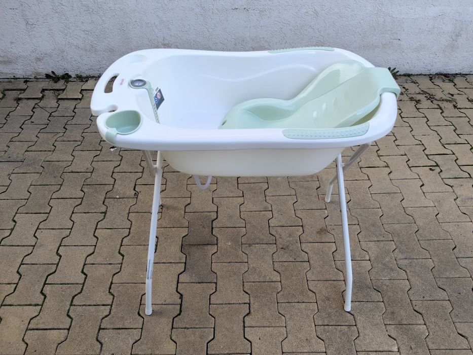 Комплект вана с подложка за къпане (бебешко корито) и стойка Chipolino