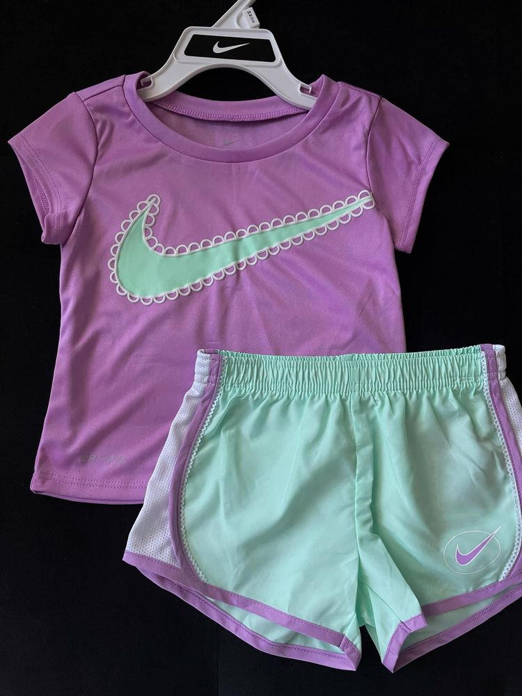 Детски екипи Nike - нови! Размер 24 м