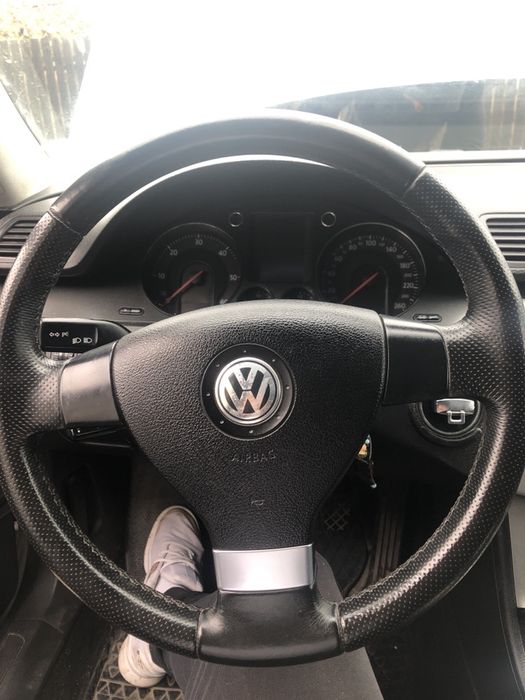 Volan passat b6 cu comenzi sau fara