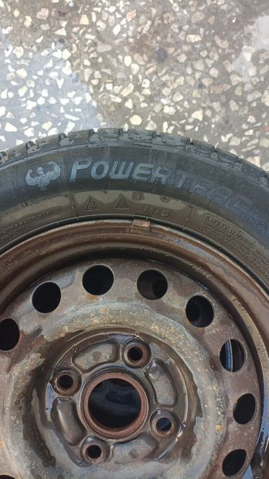 Срочно продам шины диски в комплекте