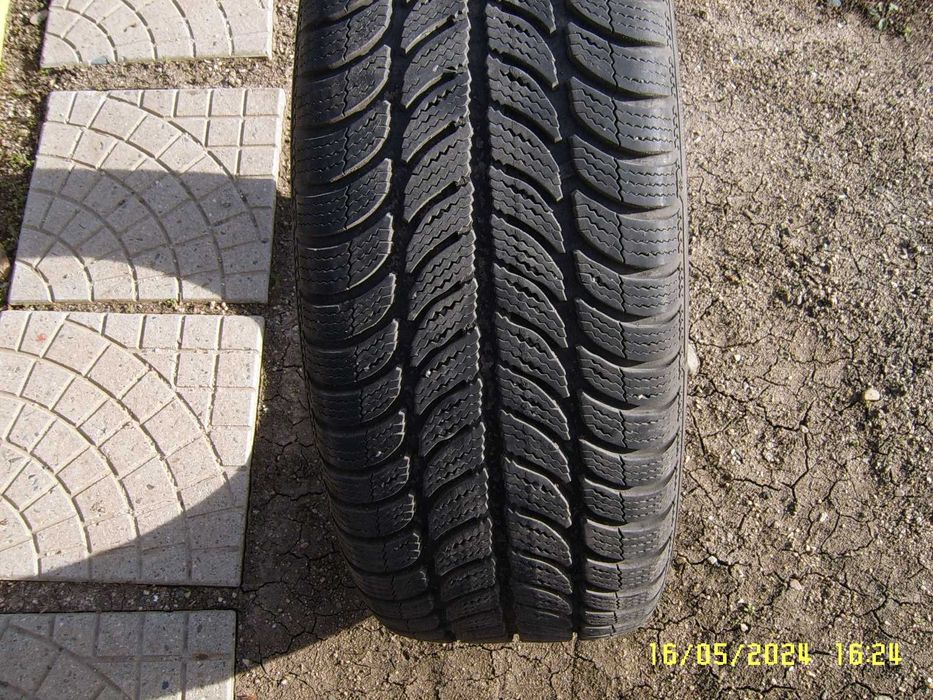 Зимни гуми в отлично състояние