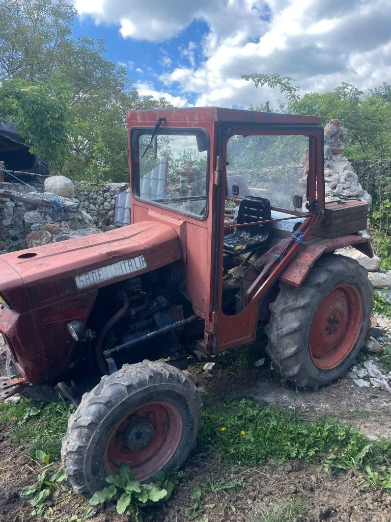 Tractor de vânzare