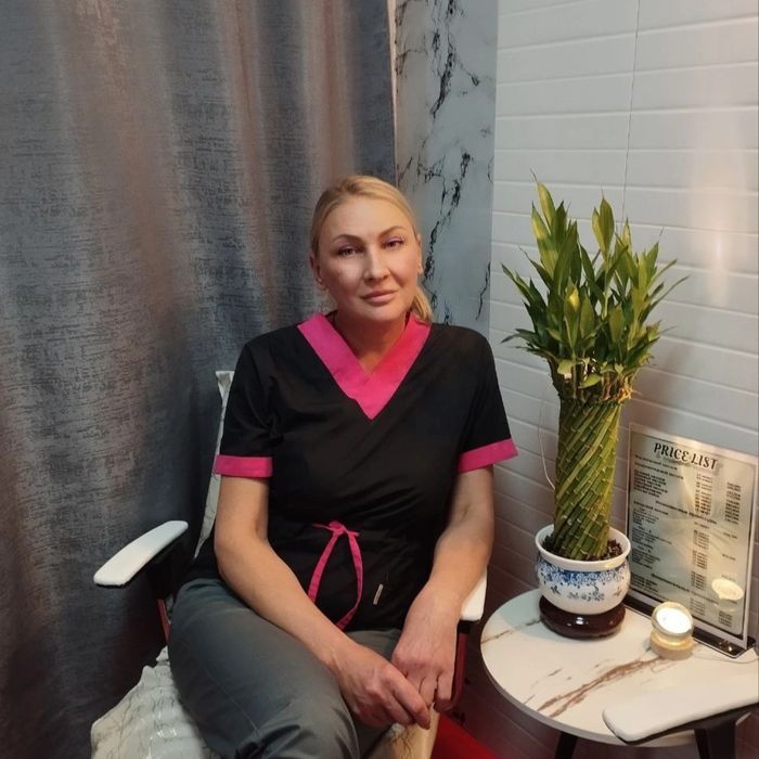 Только женщины! Услуги коррекции фигуры!