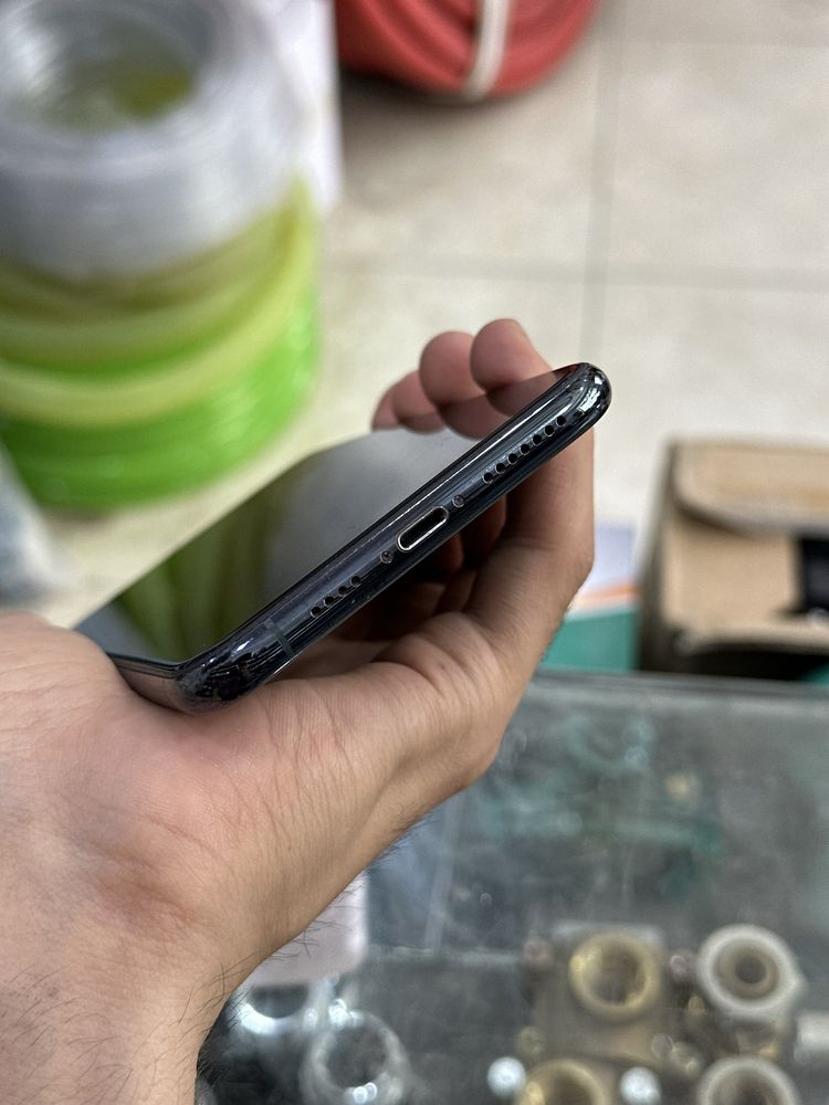 Iphone 11 pro max 2 sim imei qilingan