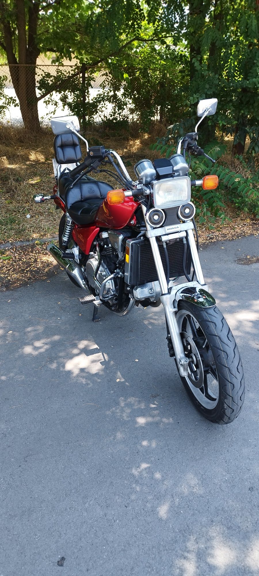 Honda VF 750 Magna