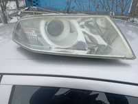 Far Skoda Octavia 2 Xenon