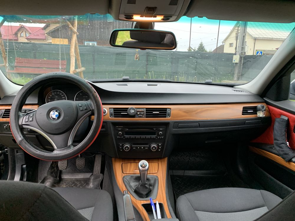 Vand BMW seria 3 e90 320D