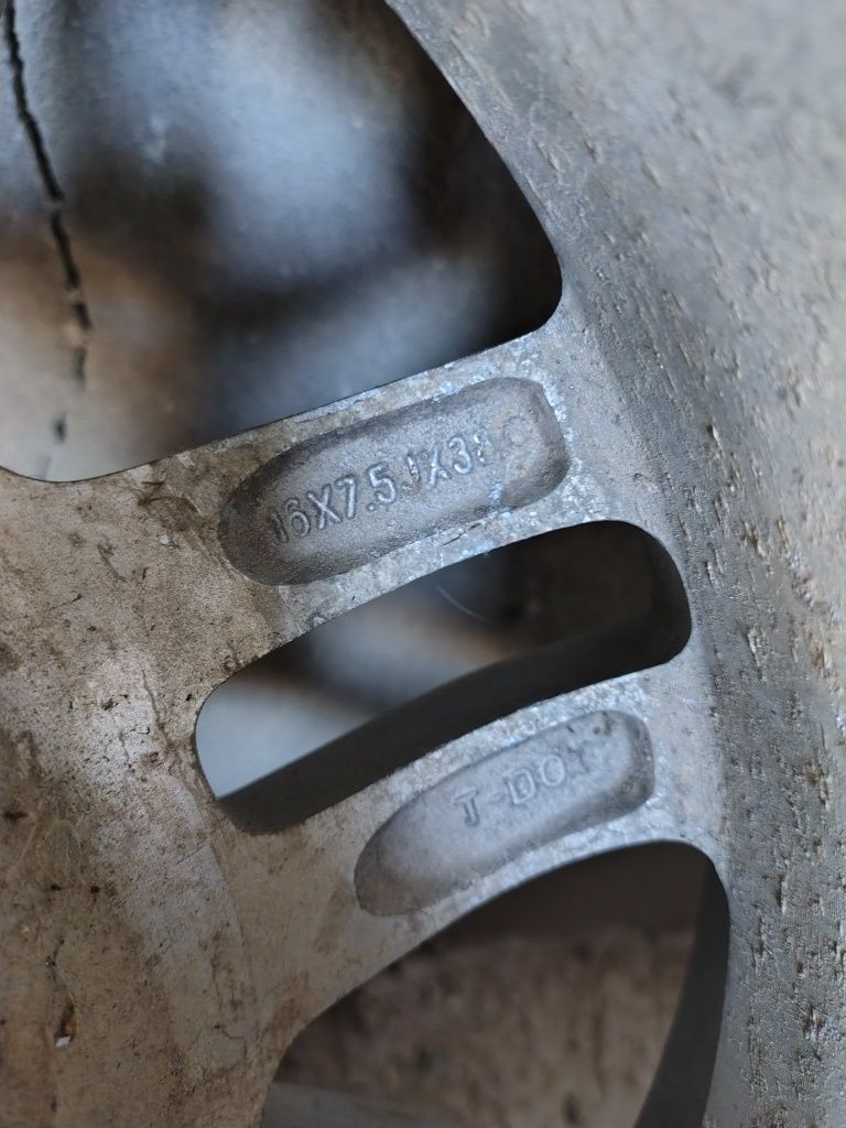 Jante offroad R16 P265/75R16 cauciucuri Goodyear Wrangler