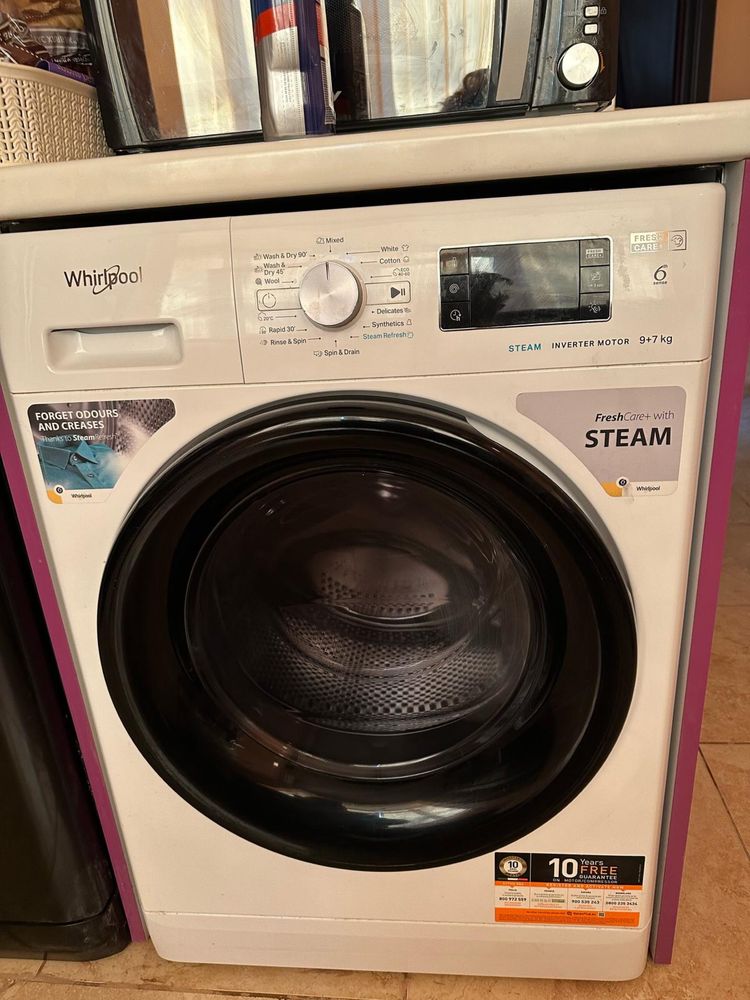 Пералния Whirlpool 9+7 kg