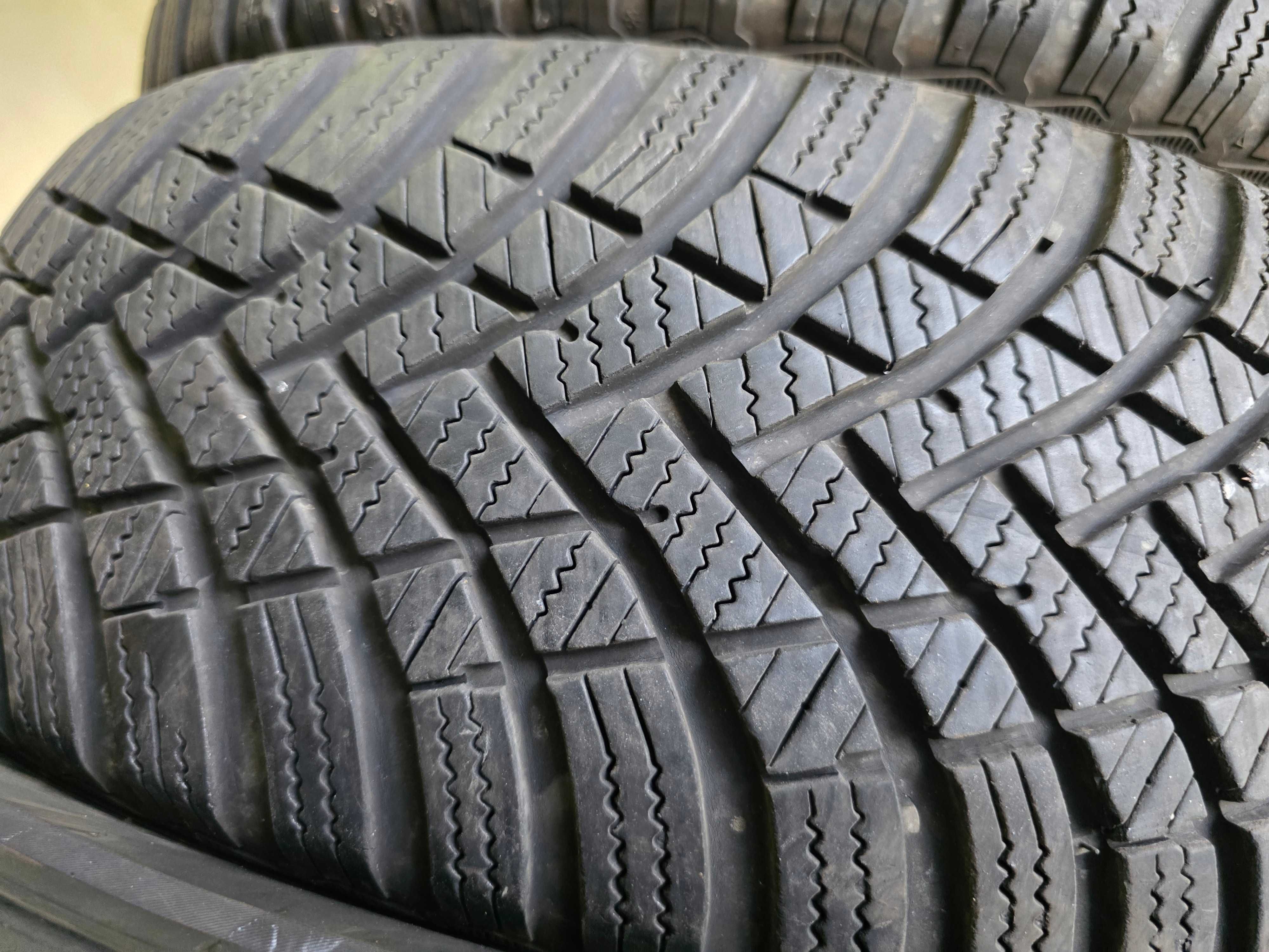 2бр Зимни гуми 185 60 15 - Hankook - DOT 2023