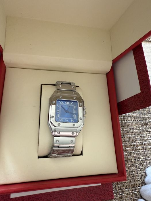 Часовник Cartier Картие