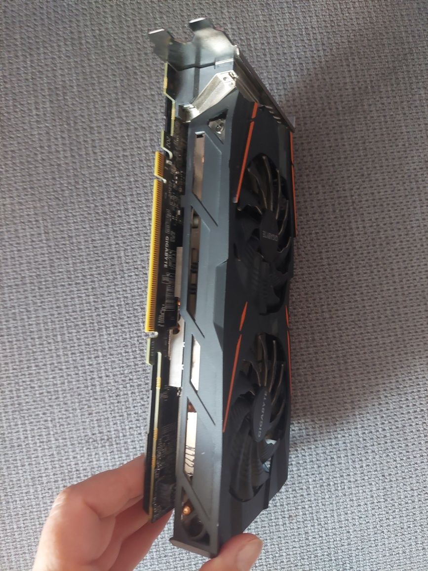 Placa video pentru piese