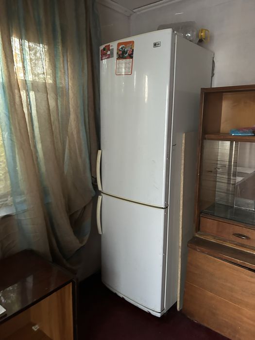Продам холодильник