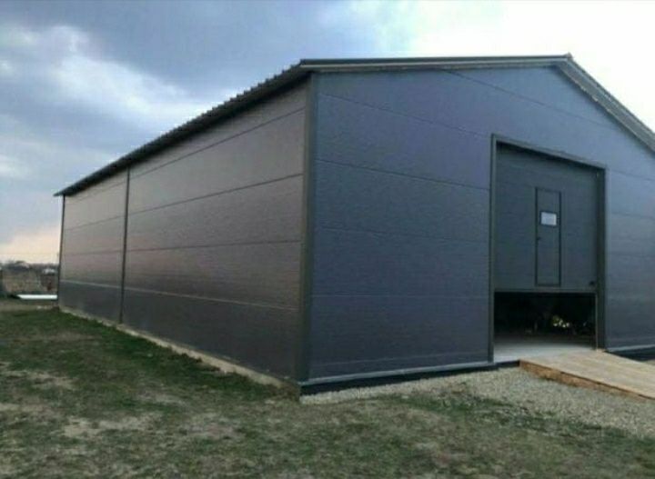 Vand hala pe structura metalica și anvelita cu panouri 32×12×4