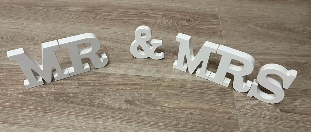 Ornamente nunta MR & MRS lemn