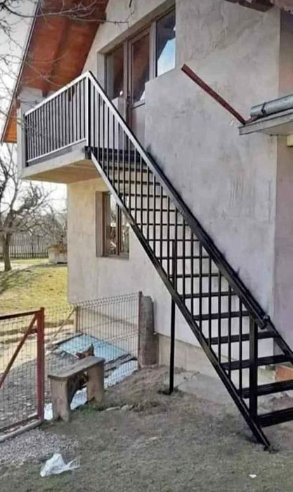 Facem scări de exterior ne deplasăm oriunde în țară