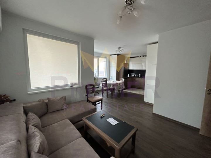 Дава се под наем Тристаен апартамент в Варна, Левски - 86 кв.м за 650 € - Снимка #2